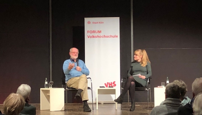 VHS Forum: Niklas Frank über Antisemitismus Alexandra Eul im Gespräch mit dem Autoren und Journalisten Niklas Frank.